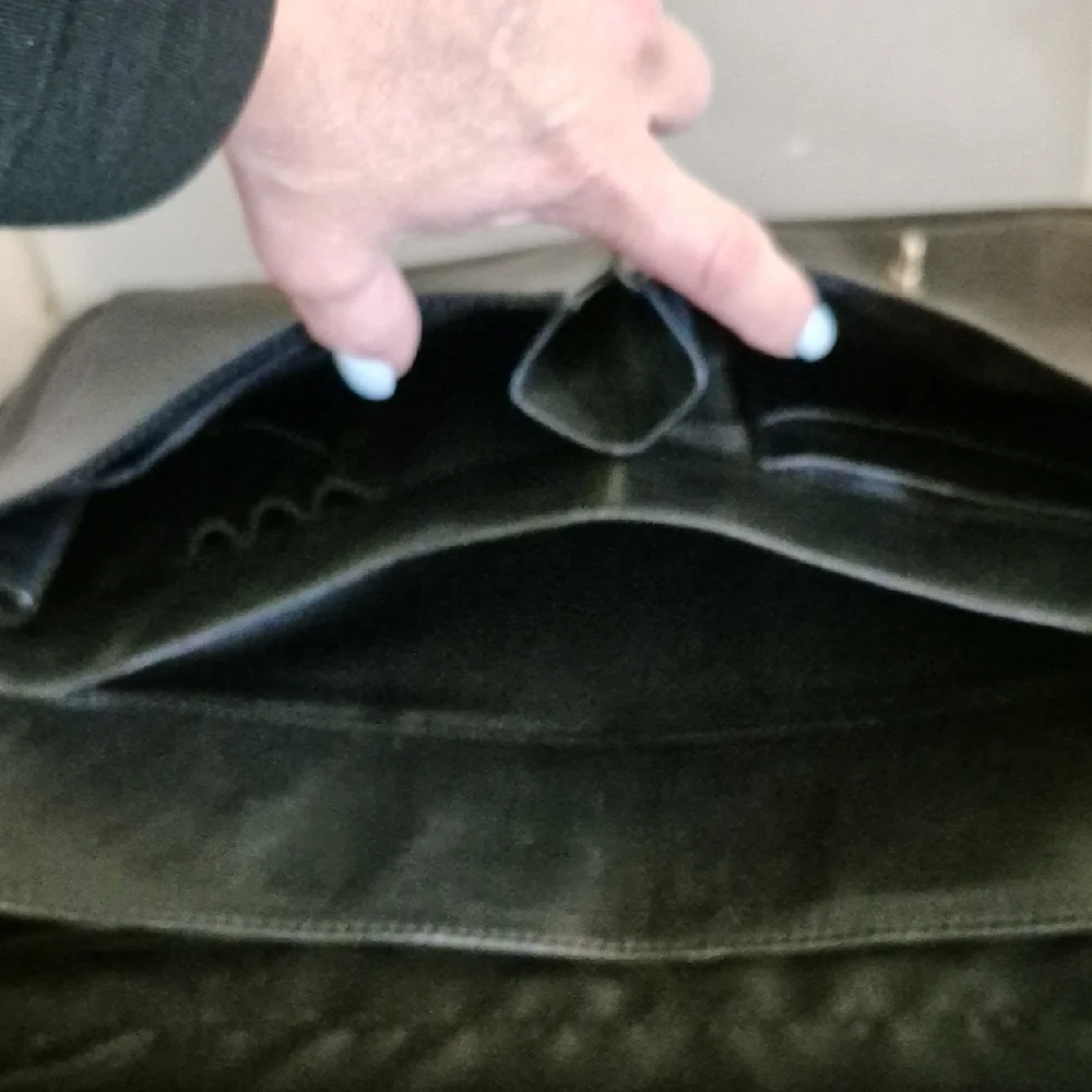 Classic Black Leather Men's Bag